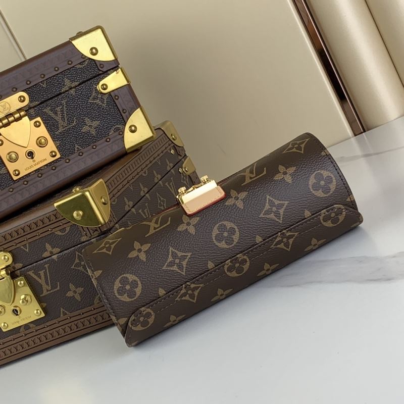 Louis Vuitton Round Bags